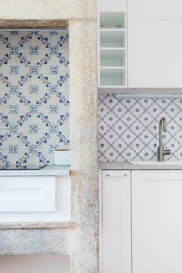 White & Blue Vintage Home In Graca Lisbon Luaran gambar